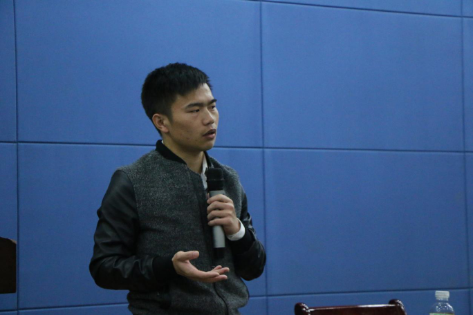 黄金美:左手seo,右手自媒体才是王道