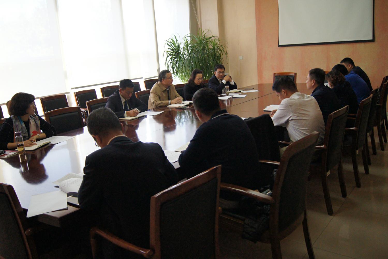 学院迅速掀起学习宣传贯彻十九大精神热潮