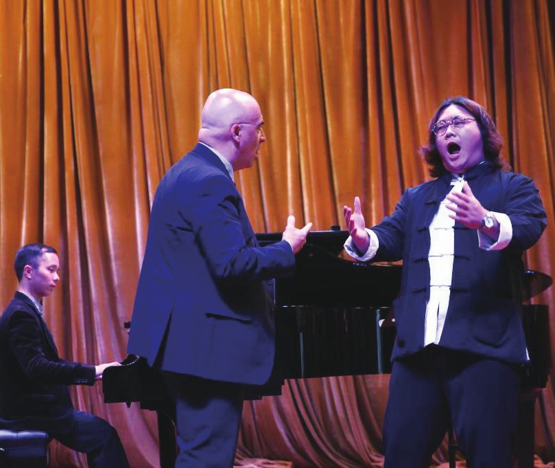 意大利卡利亚里音乐学院GIOVANNIFLORIS教授到我院举办声乐艺术大师班课