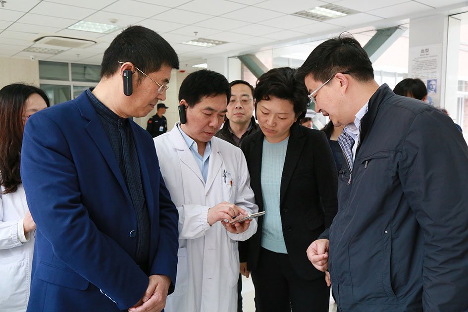 省卫计委主任谭颖莅临我院调研指导