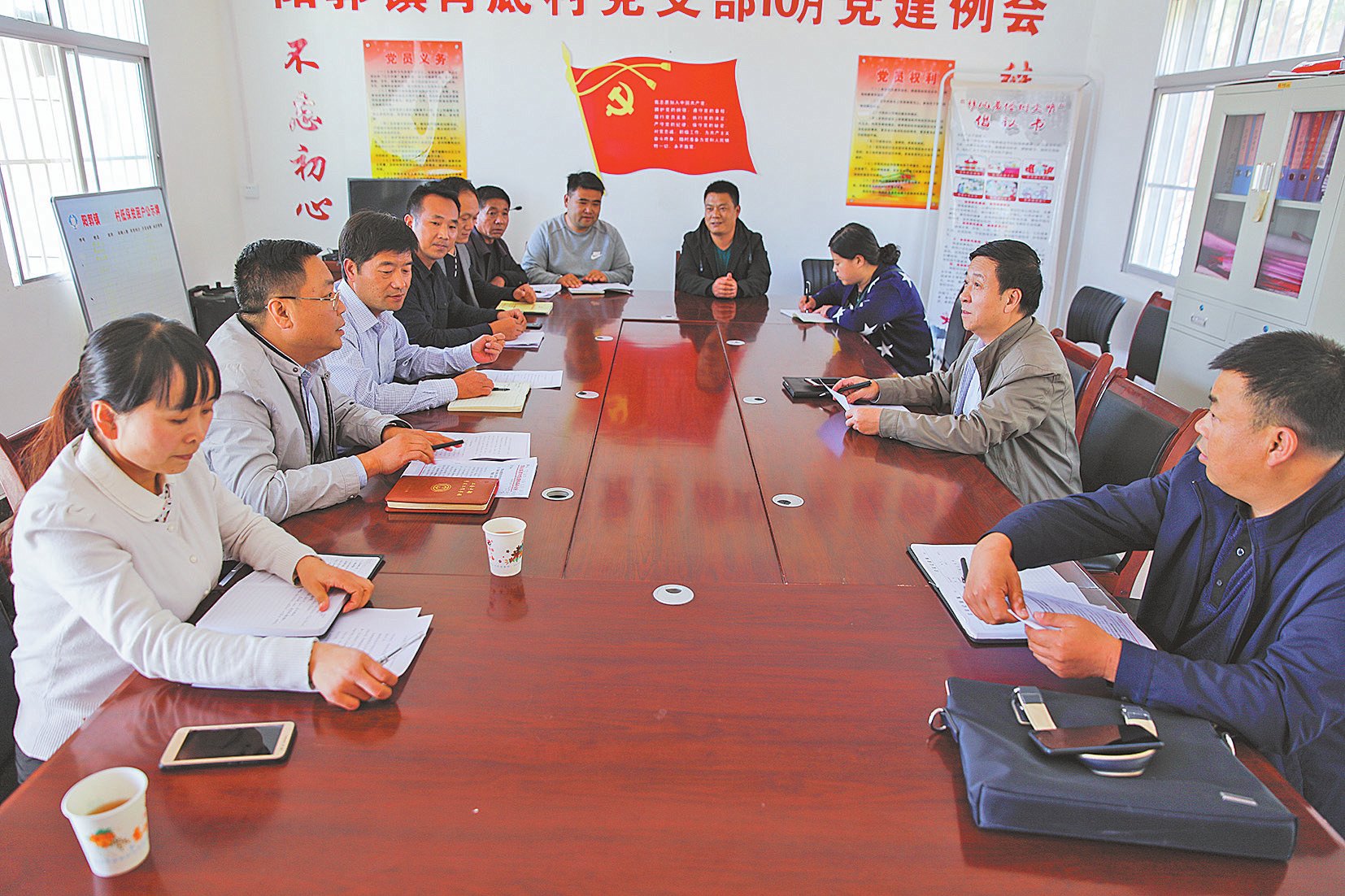 校长张雄赴肖底村调研扶贫工作