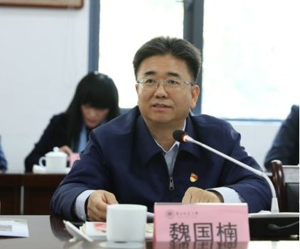 省政府辦公廳秘書八處黨支部與我校地理與環(huán)境科