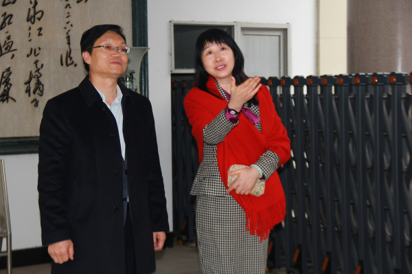 西安市教育局局长姜建春一行来西安电大调研