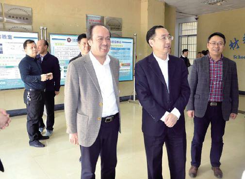 省委教育工委书记、省教育厅厅长叶仁荪一行莅临我校调研