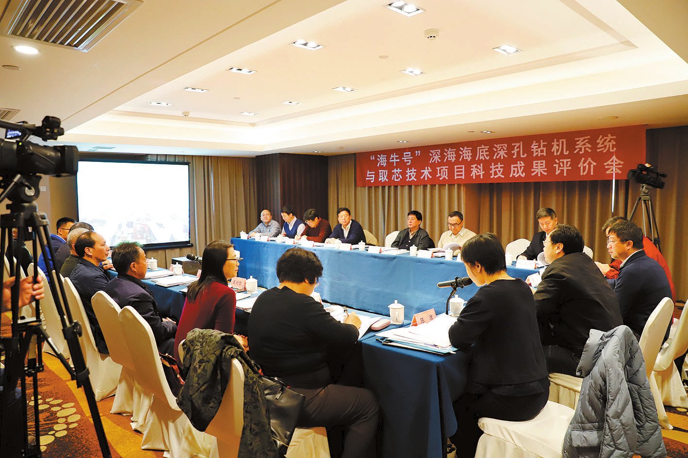 引领我国最先进海洋装备的自主研发和制造多项关键技术国际领先“海牛”更牛了多位院士专家点赞看好应用前景