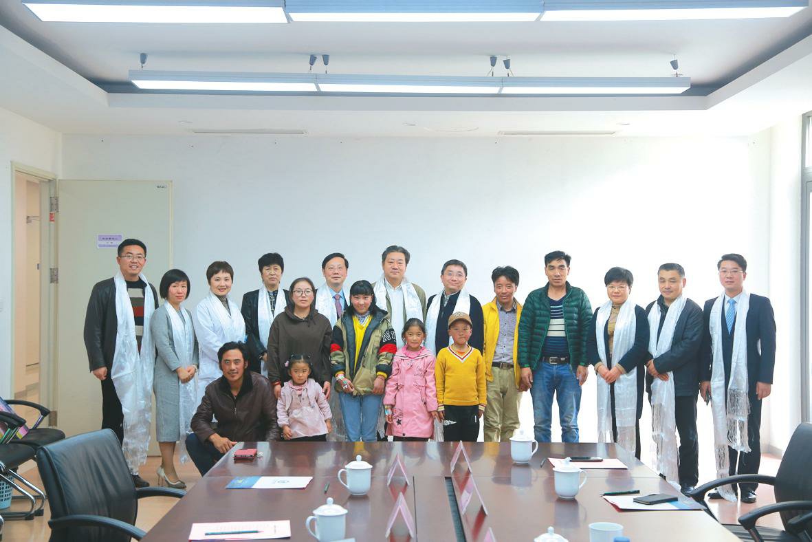 为4名西藏患儿成功“补心”捐赠医疗设备和50万善款我院启动第三期“情暖心窝”爱心基金公益活动