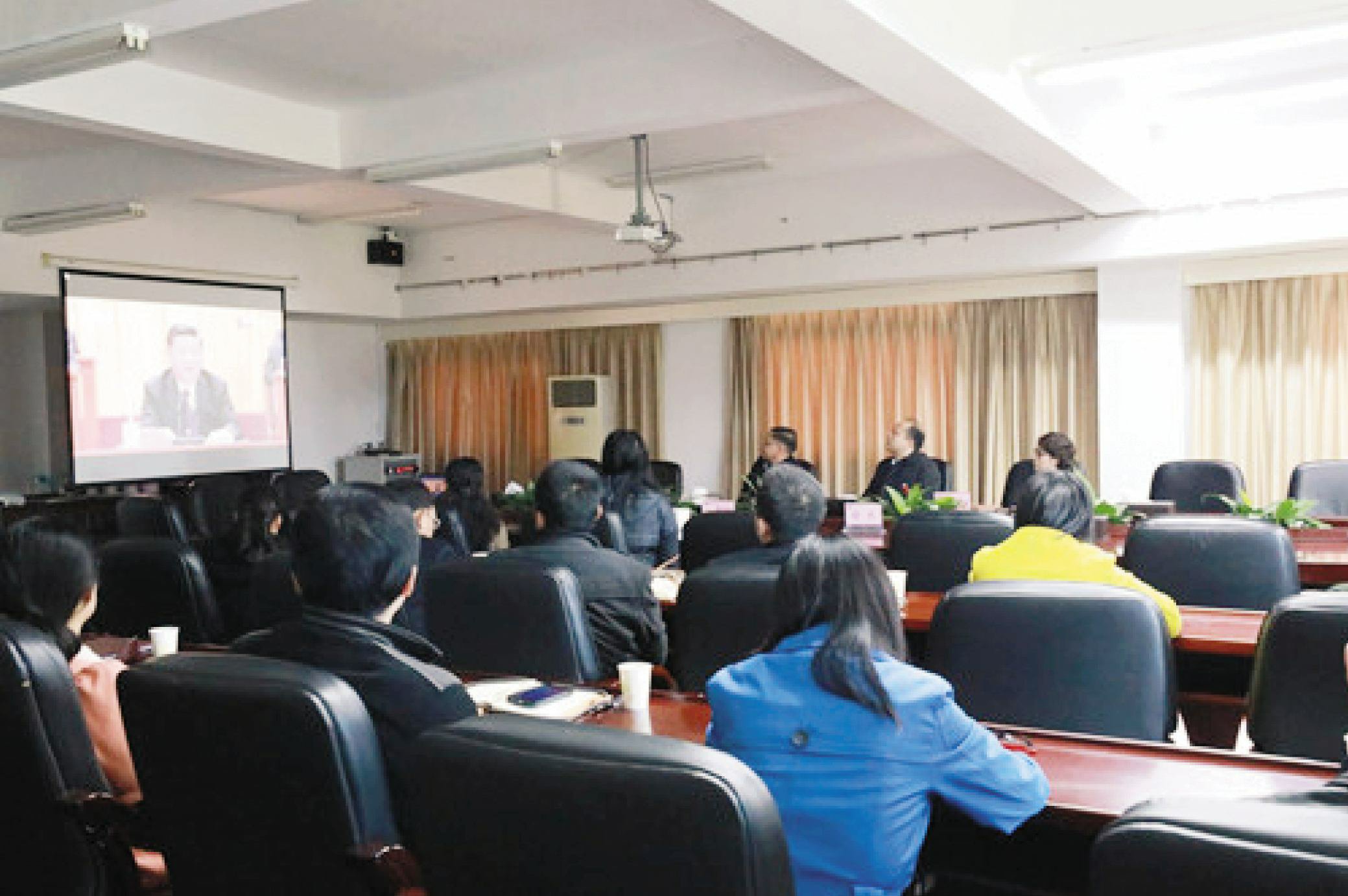 我校师生热议习近平总书记在庆祝改革开放40周年大会上的重要讲话