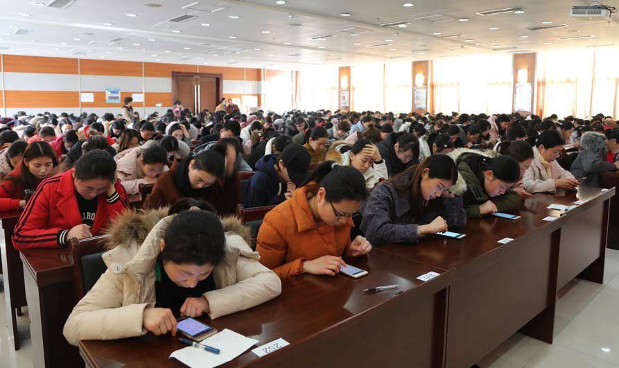 创新考试形式，我院实现专业技术人员手机无纸化考试