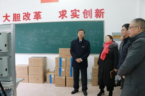 党委书记江伟辉、校长宁钢到二级学院调研