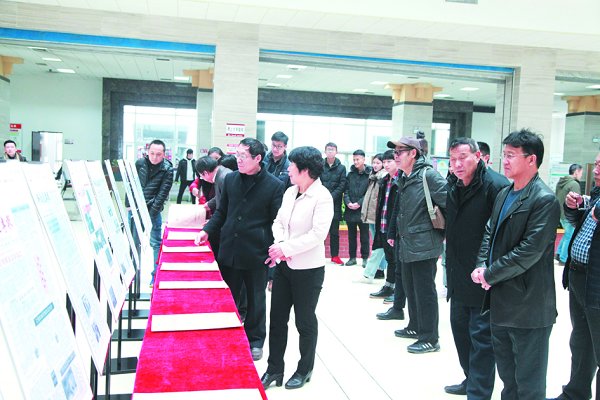 学校举办庆祝改革开放40周年系列活动