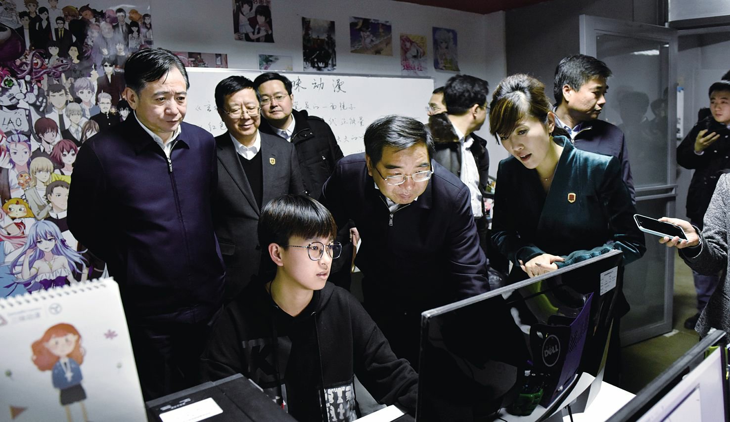 國家發(fā)改委副主任連維良到我校調(diào)研對(duì)我?！皩W(xué)研產(chǎn)一體化”辦學(xué)特色給予充分肯定