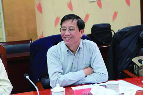 風吹帆張船向前激流勇進搏風浪