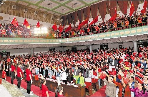 一曲難忘獻給祖國的深情———慶祝建國七十周年教職工合唱比賽側記