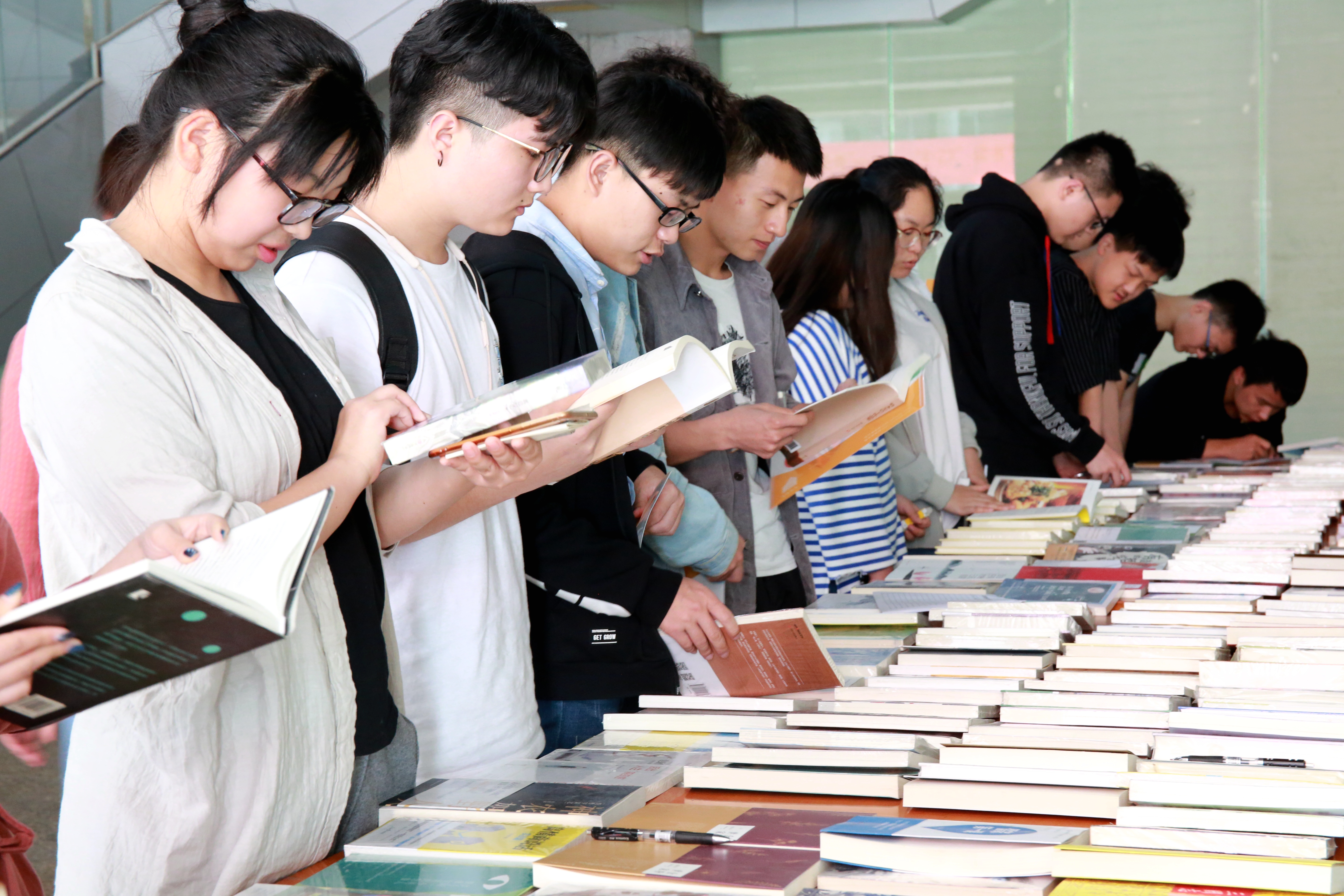 长江职业学院第十一届大学生读书节系列活动正式启动