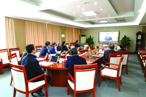 我校師生收聽收看紀念五四運動100周年大會直播并熱議習近平總書記重要講話