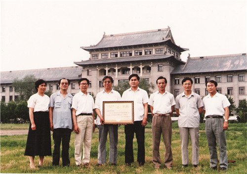 為海上猛虎“添翼”——記1978年全國科學(xué)大會獎獲獎項目62型減搖鰭的研制者們