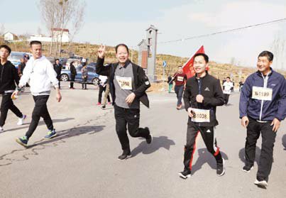 挑战马拉松助力健康中国———我院组队参加临沂美丽乡村迷你马拉松平邑分站赛