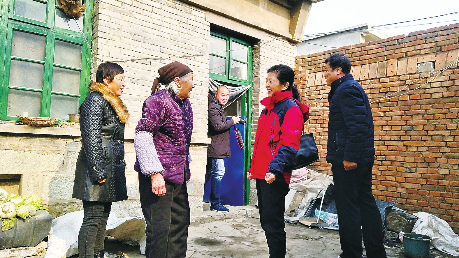 弘扬石油精神 扶贫攻坚树形象
