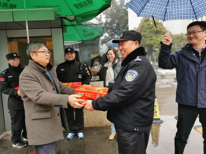 校党委常委、组织部统战部部长李遥.jpg