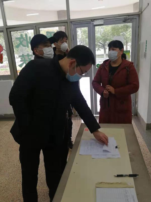 20200511151009_821430.jpg 将军路校区管委会扎实做好假期校区疫情防控工.jpg