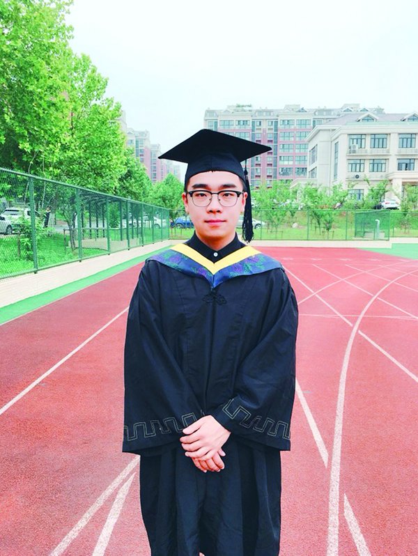 牛子迪 书院1404,跨专业考取中国人民大学法律硕士研究生。