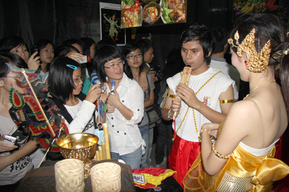 “惊奇之旅”华大2008年泰国文化展举办