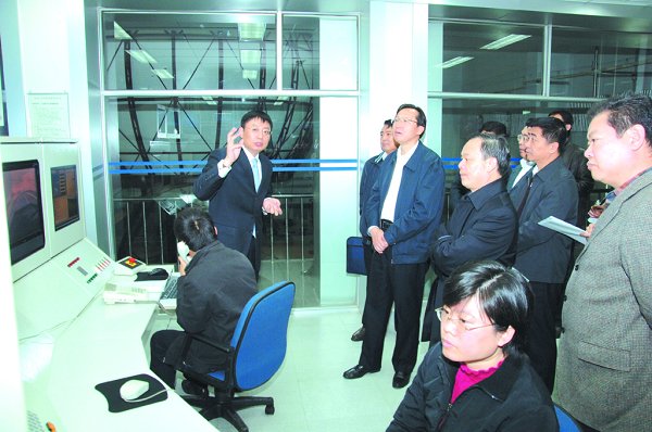 省长韩长赋来我校视察吉林省汽车零部件研发中心