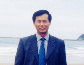 刘耀林：立身为范