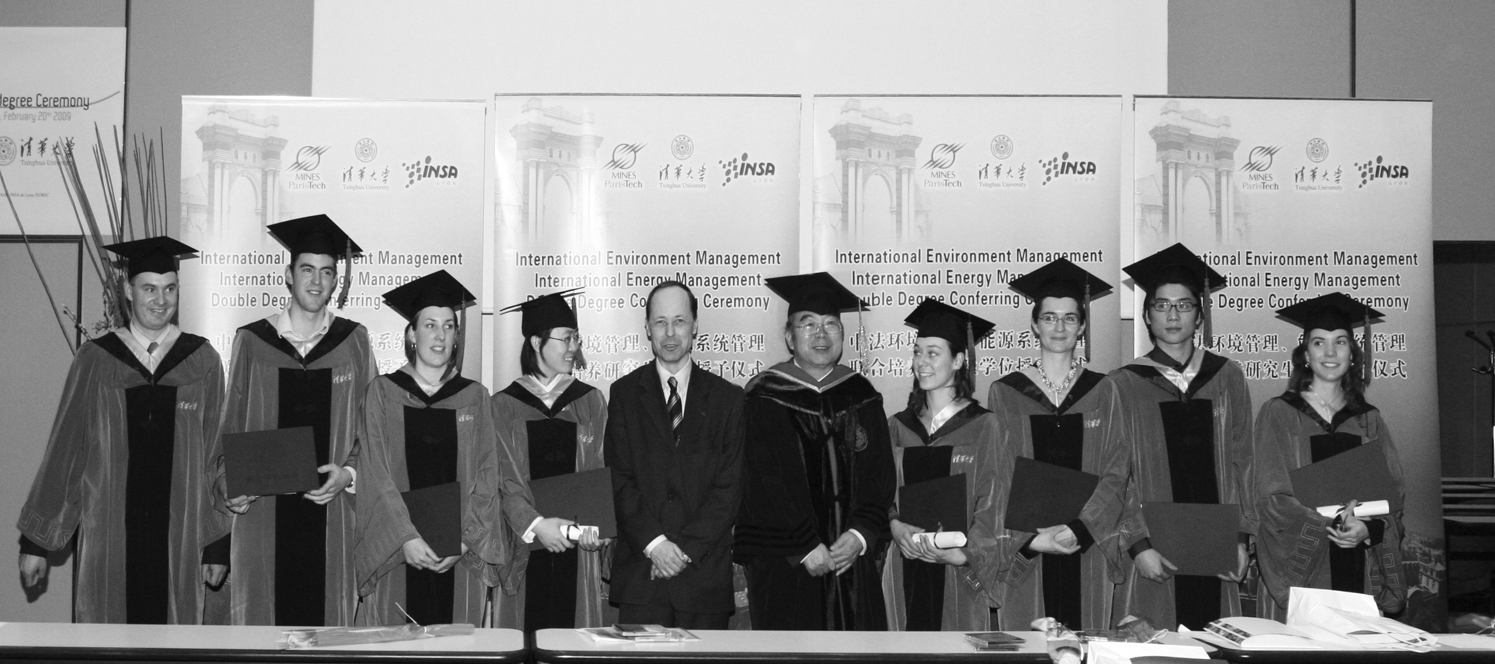 我校第二次海外学位授予仪式在巴黎矿校举行