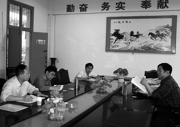 赵鹤平到三学院指导学习实践活动