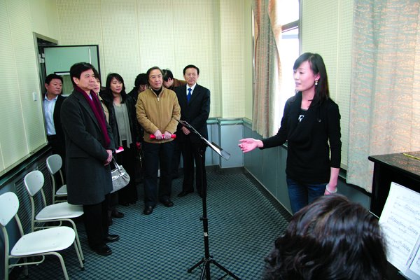 会学科评议组成员,上海音乐学院贾达群教授,中央音乐学院秦芝娴教授