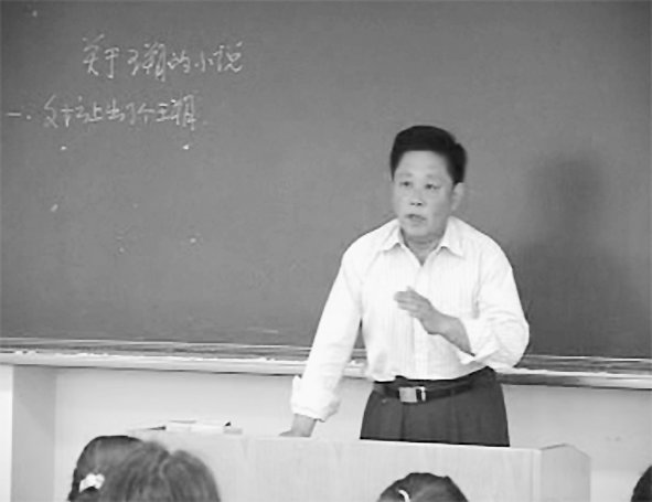 “授課就應(yīng)該像他那樣”———記2007年教師