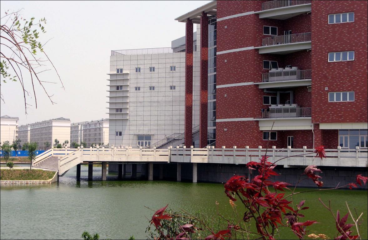 色彩斑斓2009-武汉商学院校报电子版武汉商学院