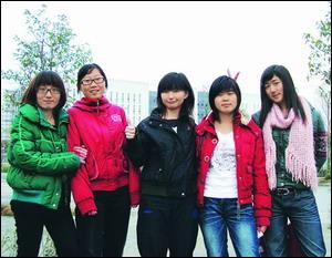 花开季节 炫出美丽-西华大学校报电子版西华大学