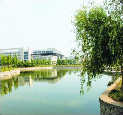 浓浓社团情依依惜别意