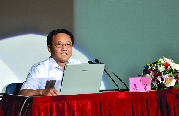吴浈来校畅谈我国医药经济发展之路