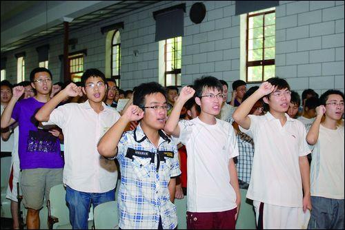 2010届毕业生踏上人生新征程