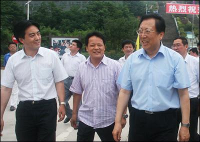 深切关怀巨大鼓舞