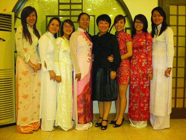 中越师生一家人