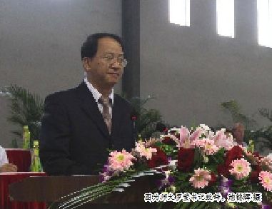 我校隆重举行2010届毕业典礼暨学位授予仪式