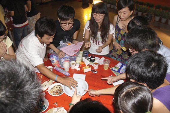 华大台湾学生过中秋：有滋有味有收获