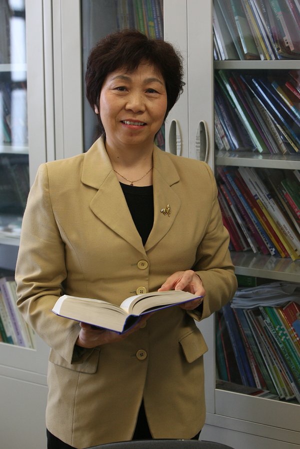 授之以渔：翻译为孩子们的梦插上翅膀