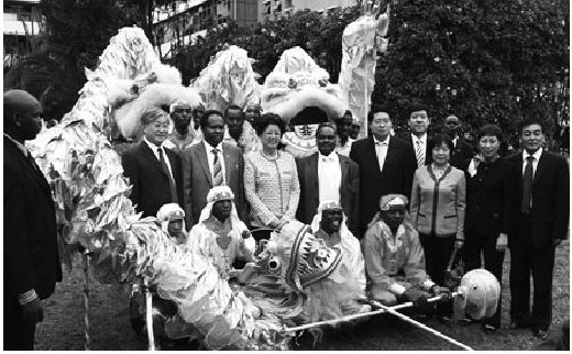 全国人大副委员长陈至立视察内罗毕大学孔子学院