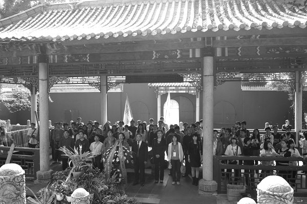 聚潇湘大地谱十年新曲———2010年海峡两岸