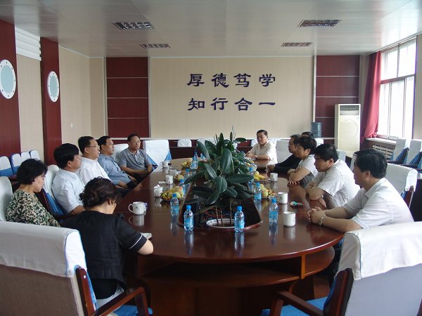 温馨的祝福诚挚的关怀龙港区领导、驻葫部队来我