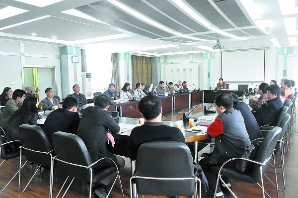 认真学习贯彻党的十七届五中全会