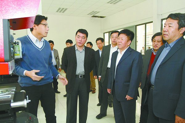 校党委书记高军率队赴四所高校调研