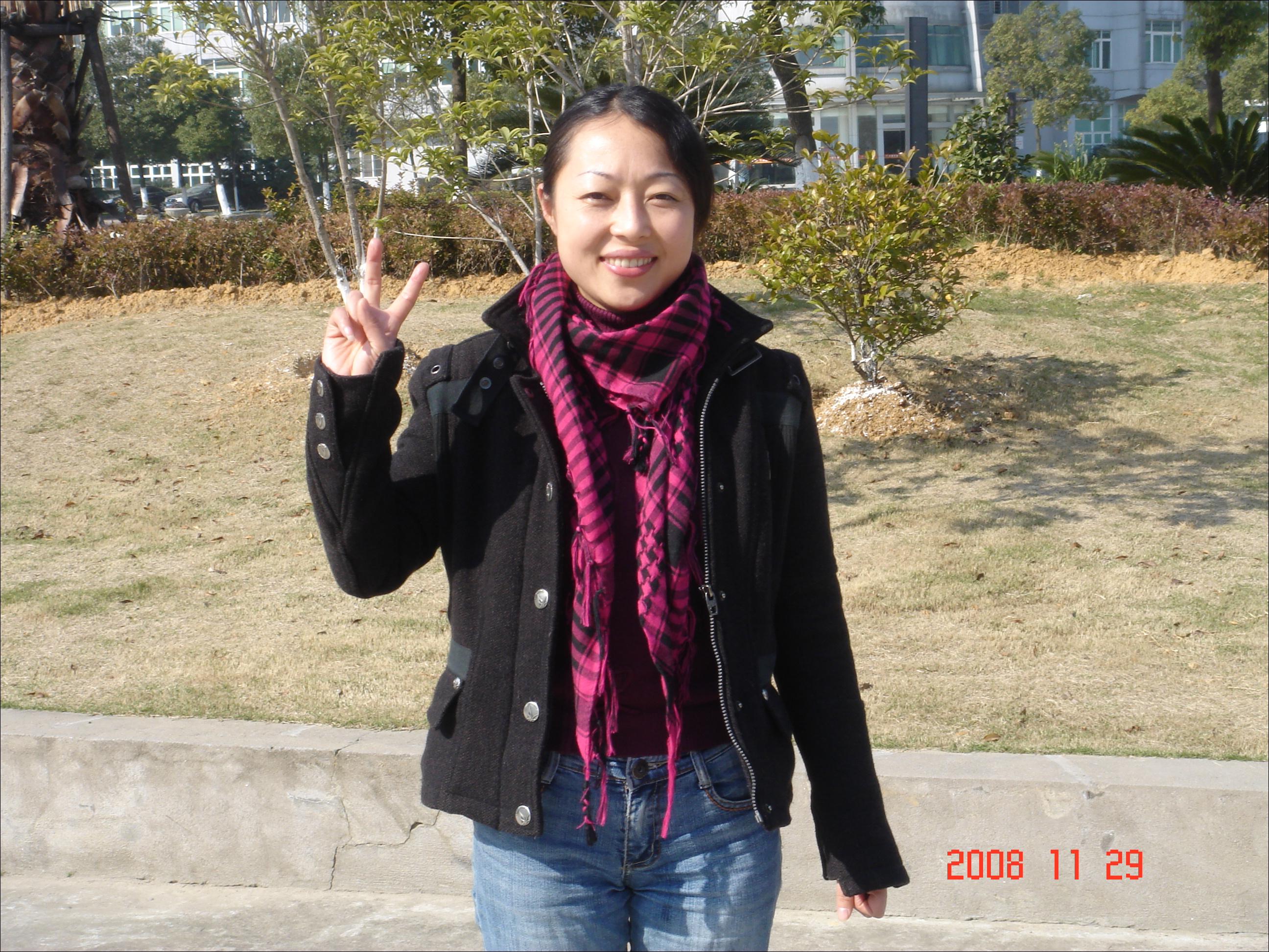 心系桃李甘为人梯