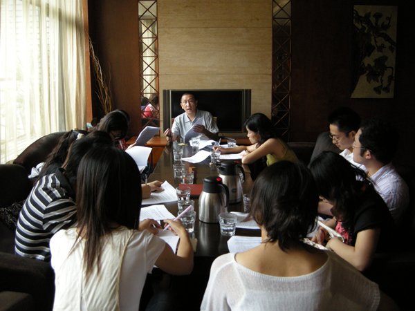 创建学习型党组织，争做学习型党员