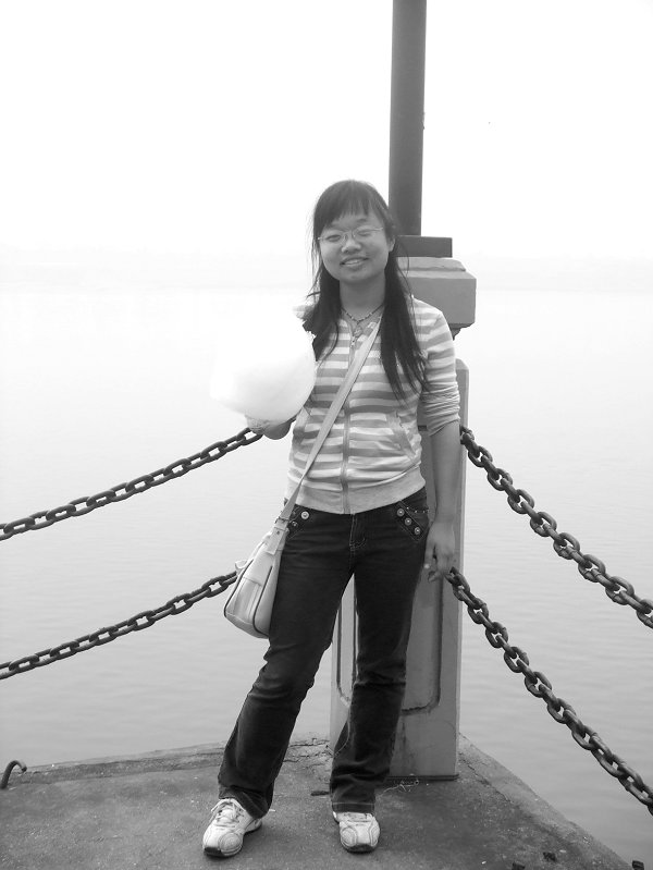 一朵为爱永不低头的野蔷薇